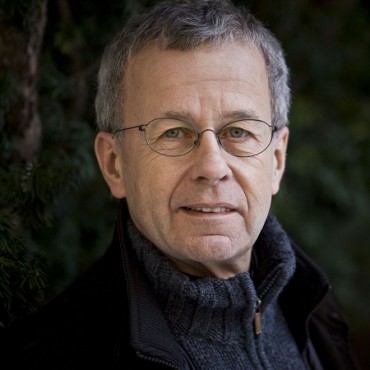 Trustee_Sir_Richard_Armstrong-370×370
