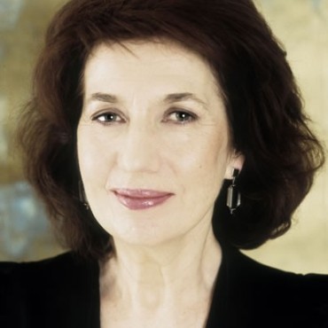 trustee_Imogen_Cooper-370×370